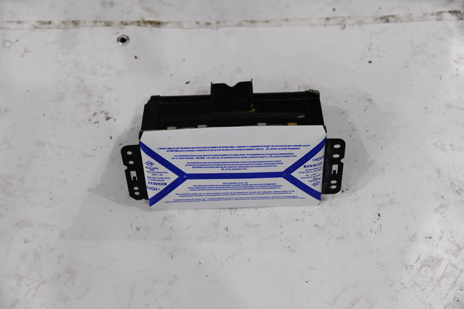 R 25 ÇIKMA YEDEK PARÇA MEGAN2 YOLCU AIRBAG